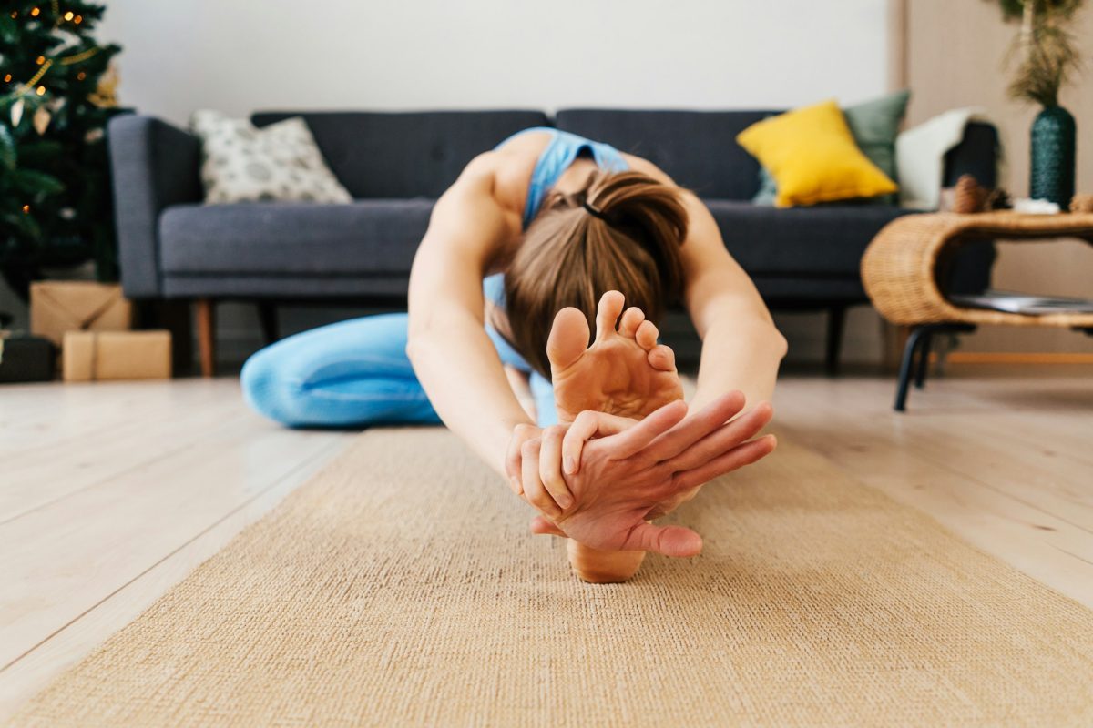 janu-sirsasana